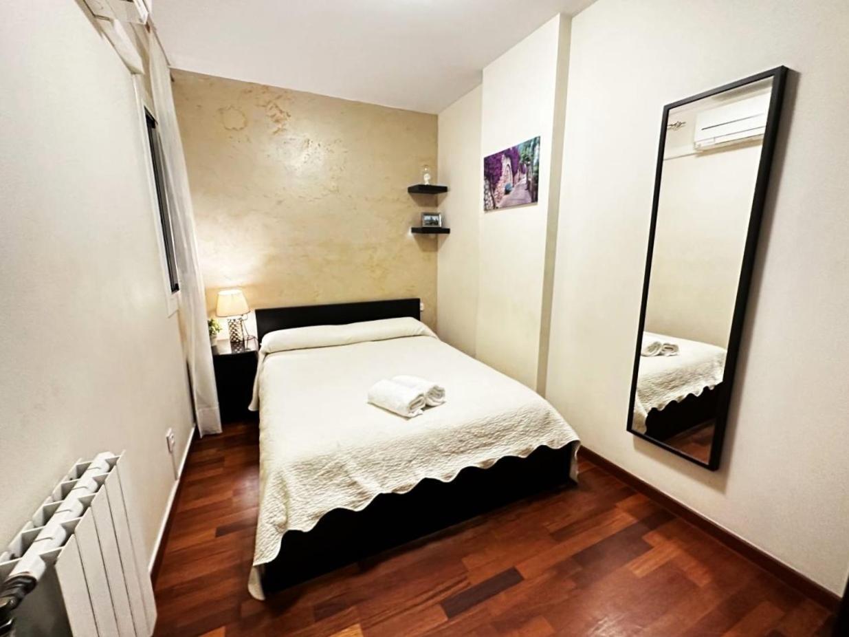 Rooms Arago Barcelona Eksteriør bilde